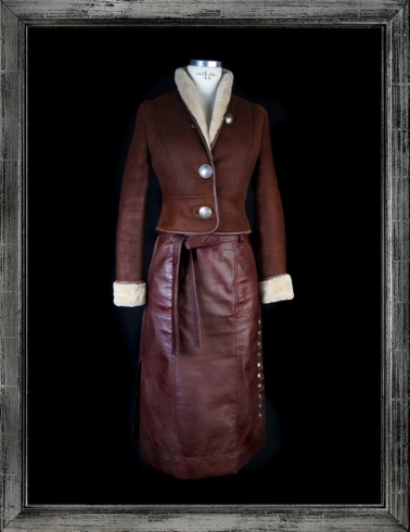 Retro button leather skirt lamb nappa